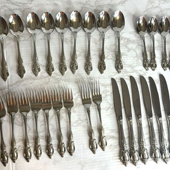 ONEIDA Renoir pembrooke stainless Set Of 31 pieces Flatware SSS set fork spoon - Picture 8 of 12